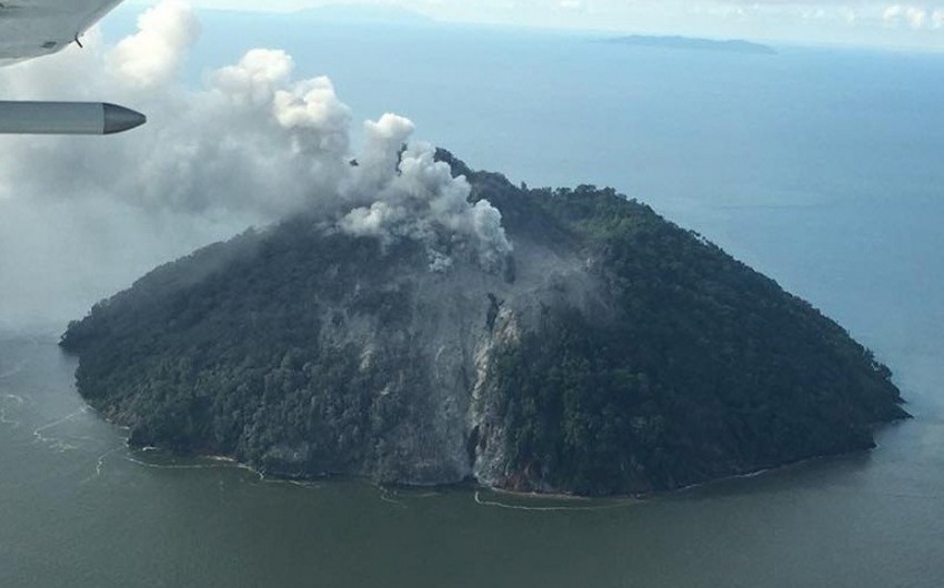 На Папуа Новой Гвинее произошло извержение вулкана - ФОТО