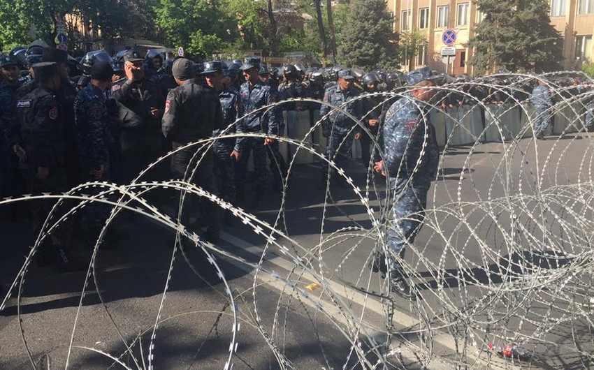Protesters in Yerevan blockading number of government buildings