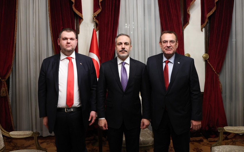 Глава МИД Турции находится с визитом в Болгарии