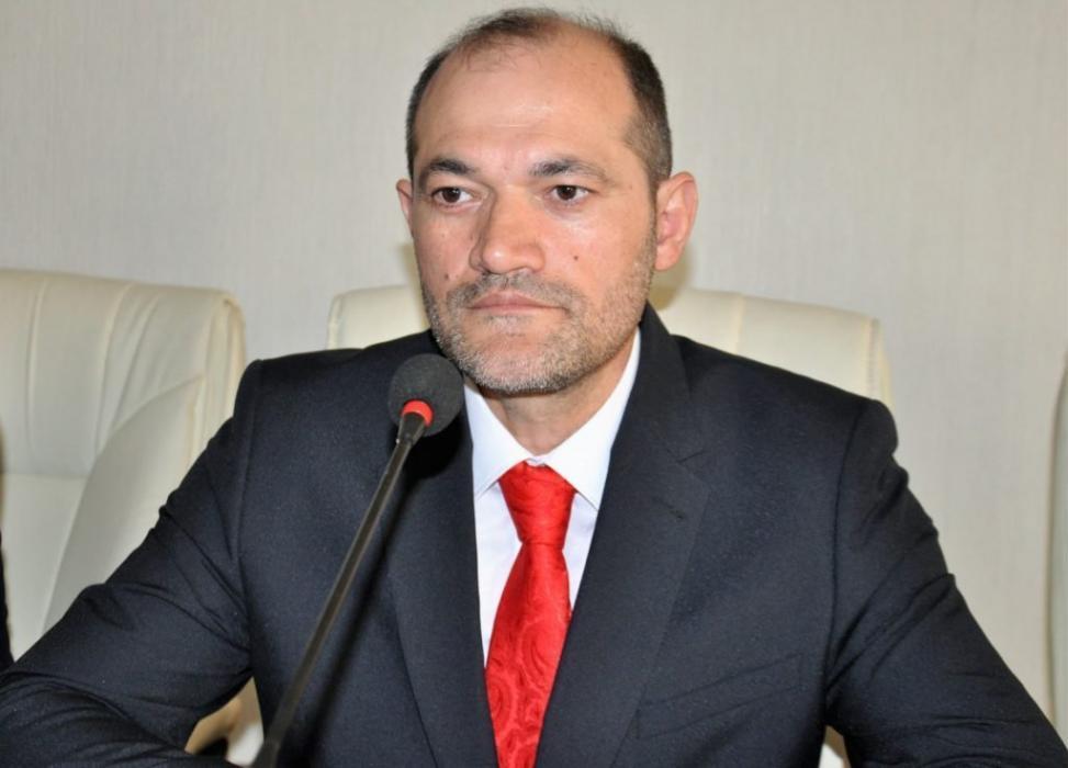 Milli Məclisin deputatı Razi Nurullayev 