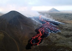 На юго-западе Исландии началось извержение вулкана