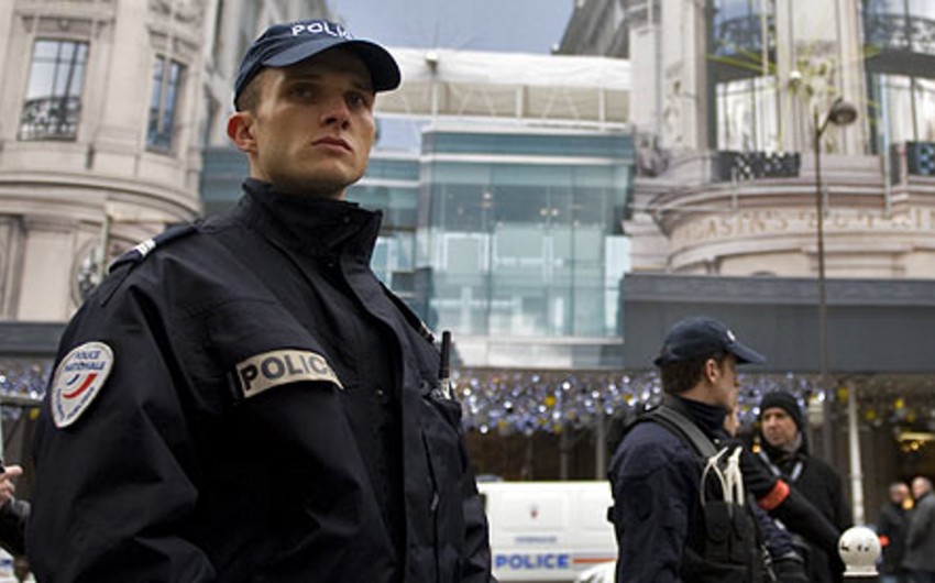 ​Полиция задержала более 10 человек во время беспорядков в Париже