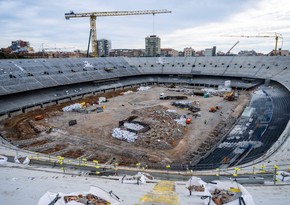 Barselona Kamp Nou stadionunun köhnə əşyalarını hərraca çıxarıb