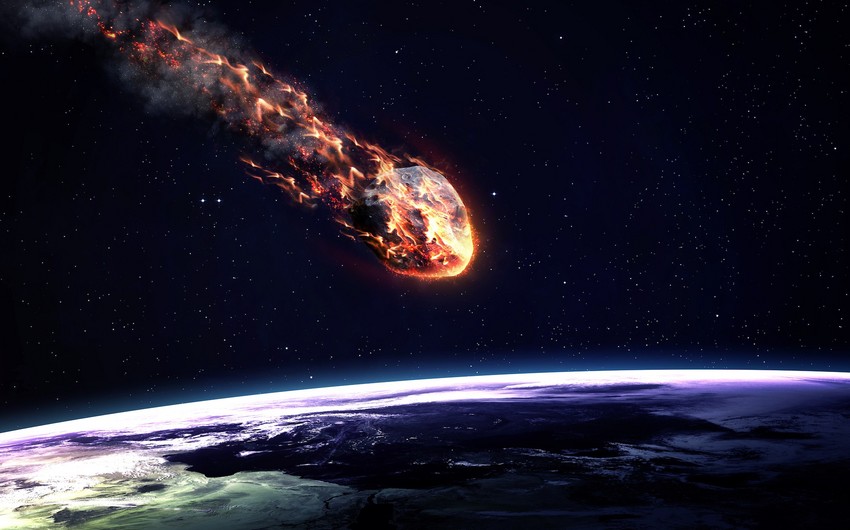 Приближающаяся к Земле комета начала распадаться