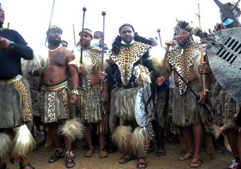 В ЮАР в королевской семье зулусов произошел раскол