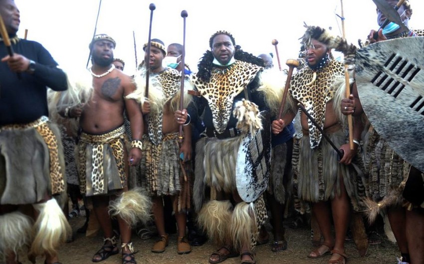В ЮАР в королевской семье зулусов произошел раскол