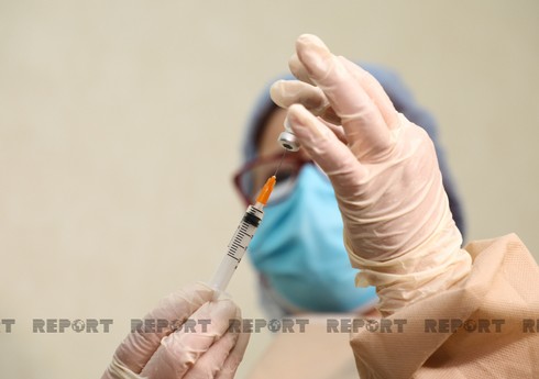 В Азербайджане за сутки от COVID-19 вакцинированы 3 565 человек