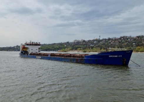 Следовавший в Иран сухогруз сел на мель в Волго-Каспийском судоходном канале