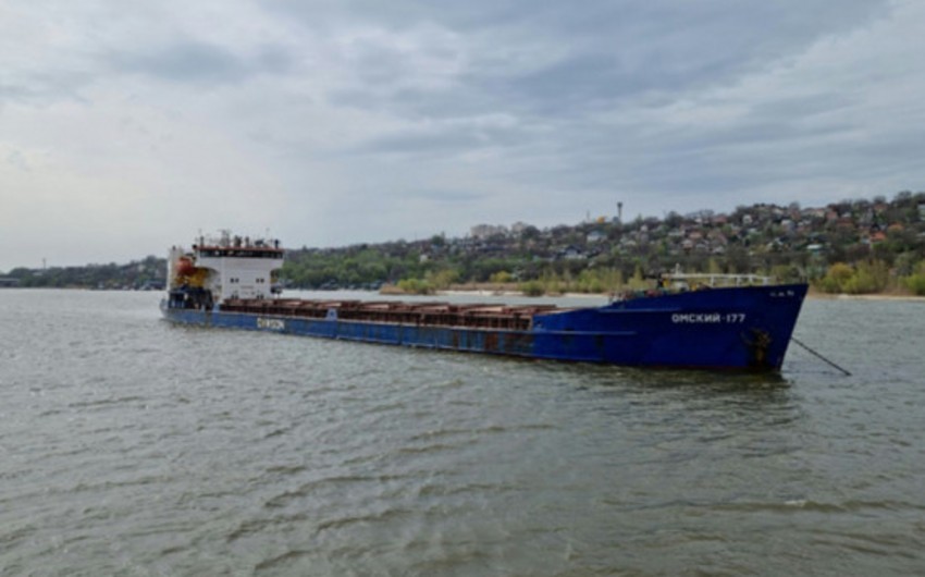Следовавший в Иран сухогруз сел на мель в Волго-Каспийском судоходном канале