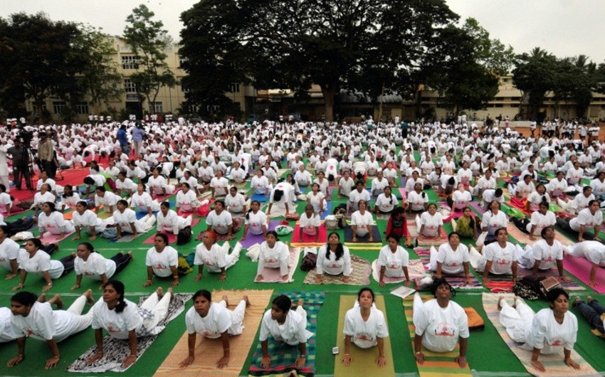 India establishes Ministry of Yoga