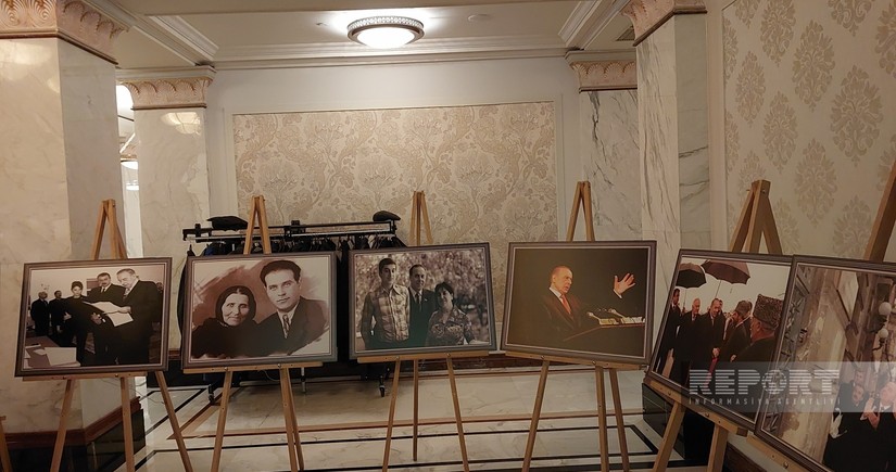 Gürcüstanda Heydər Əliyevin 100 illik yubileyinə həsr olunmuş fotosərgi açılıb