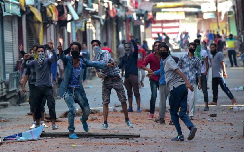 Число жертв массовых беспорядков на севере Индии достигло 75