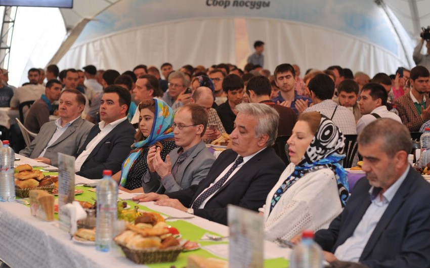 Vice-President of Heydar Aliyev Foundation Leyla Aliyeva arranges Iftar party in Moscow