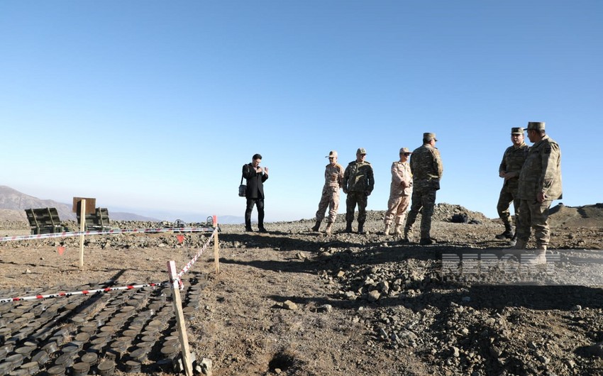 Военные атташе побывали на месте обнаружения мин на высоте Сарыбаба