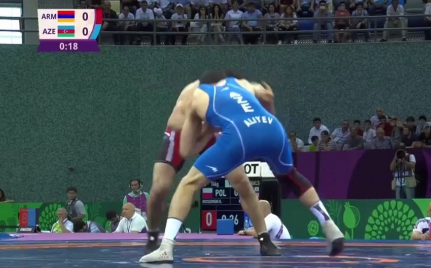 Azerbaijani wrestler defeats Armenian athlete - VIDEO