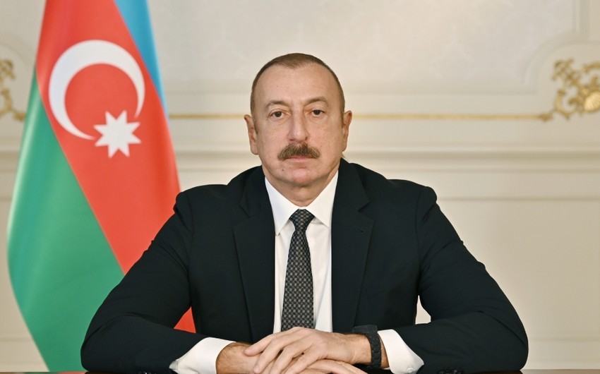 President Ilham Aliyev congratulates his Serbian counterpart