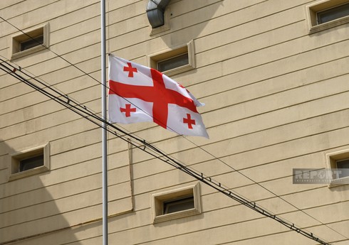 В посольстве Грузии в Азербайджане приспущены флаги