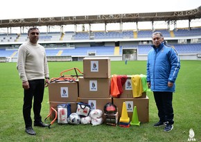 Cənub Regional Futbol Federasiyası idman ləvazimatları ilə təmin olunub