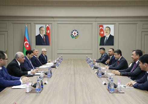 Али Асадов встретился с министрами, участвующими в мероприятиях ОТГ в Баку