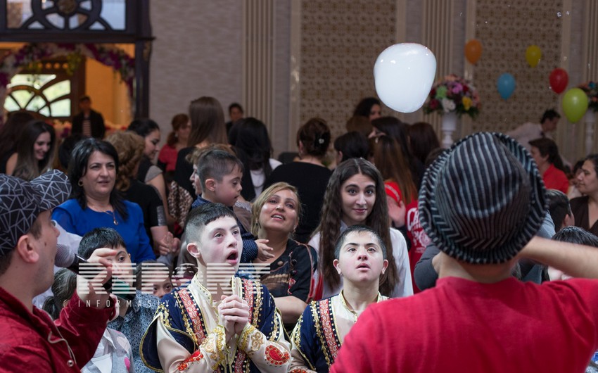 ​Дети с синдромом Дауна выступили на мероприятии по случаю дня рождения Гейдара Алиева