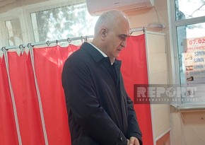 Shahin Mustafayev votes in presidential elections in Azerbaijan