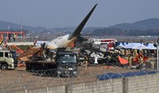 Over 1,500 specialists arrive at plane crash site in S. Korea