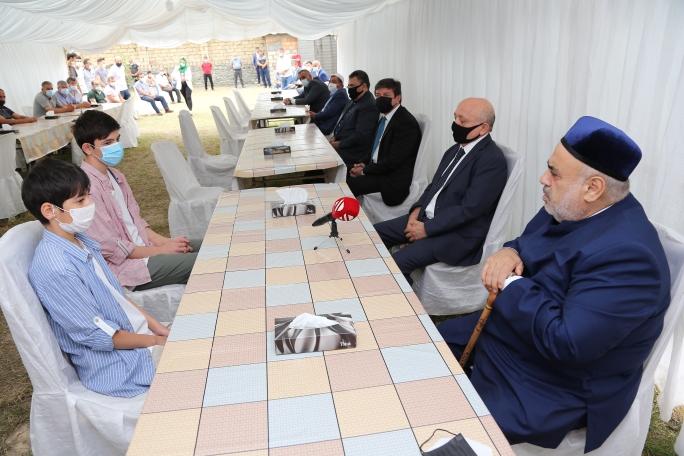 Allahşükür Paşazadə Polad Həşimovun kəndində olub