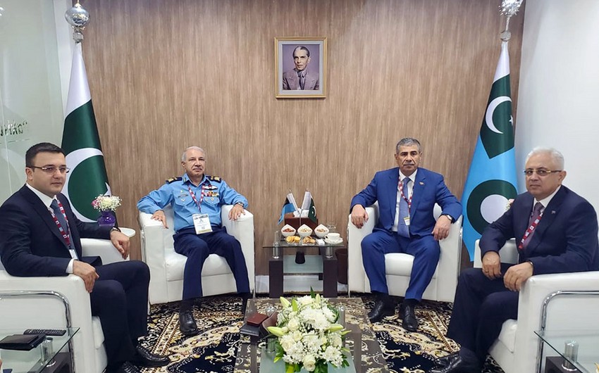 Azerbaijani Defense Minister meets Chairman of Pakistan Aeronautical Complex