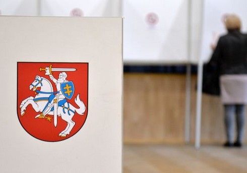 Избиркомиссия Литвы: За пост президента борются восемь человек