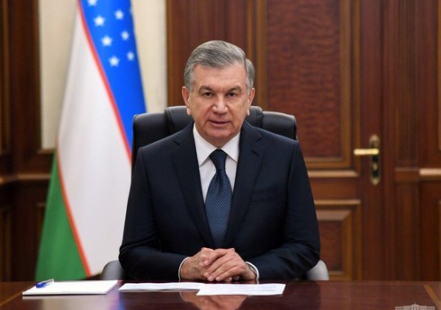 Президент Узбекистана Шавкат Мирзиёев прибыл с визитом в Азербайджан
