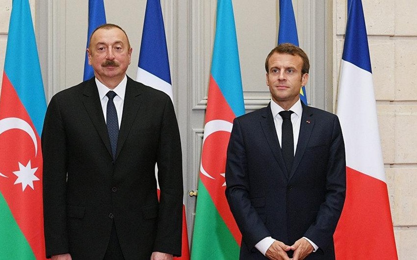 Ilham Aliyev and Emmanuel Macron discuss situation on Armenia-Azerbaijan border