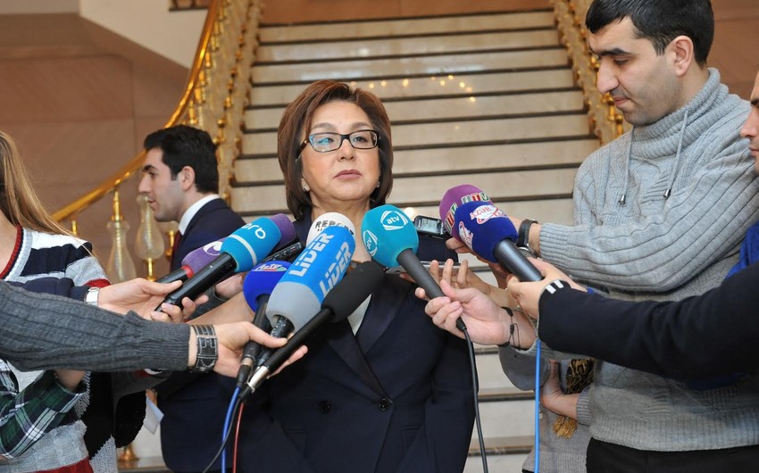 Малейка Аббасзаде: В правительство представлены предложения, связанные с упрощением правил приема на госслужбу