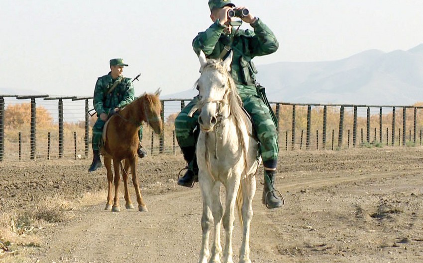 Azerbaijan establishes checkpoint on border with Armenia, at beginning of Lachin-Khankandi road