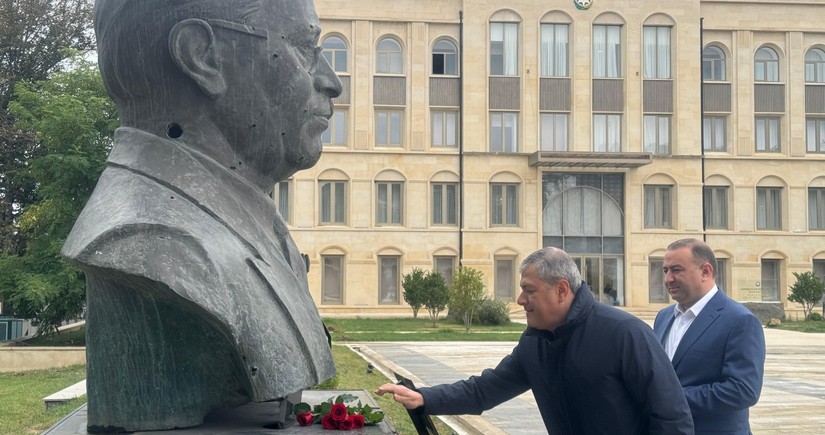 В День национальной музыки в Шуше посещены расстрелянные памятники