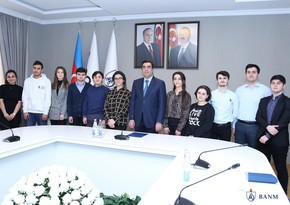 Eleven students of Baku Higher Oil School to take advanced training courses abroad