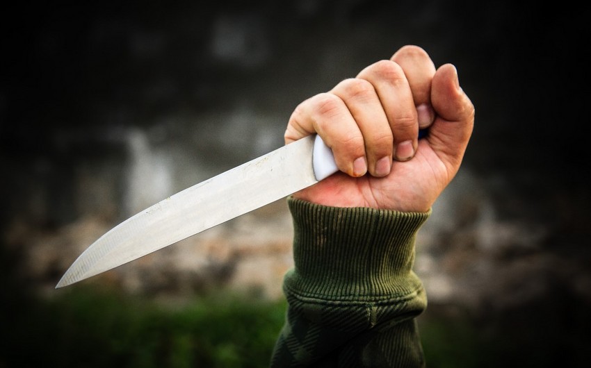В Хачмазе 49-летний мужчина получил ножевые ранения