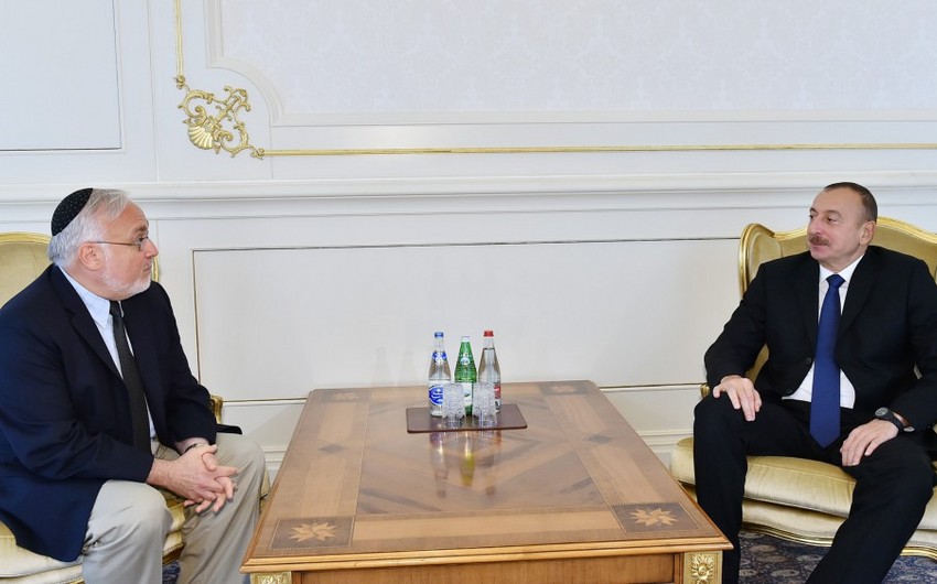 Президент Ильхам Алиев принял руководителя Центра Симона Визенталя в США