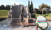 Azərbaycan xalqı Ümummilli Liderin xatirəsini yad edir