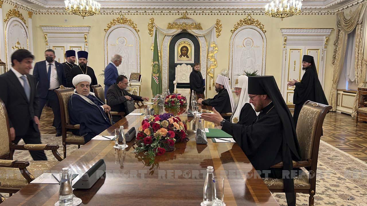 Встреча российских религиозных лидеров. Переговоры в Свято-Даниловом монастыре 1993 года. Религиозный этикет встреча Патриарха.