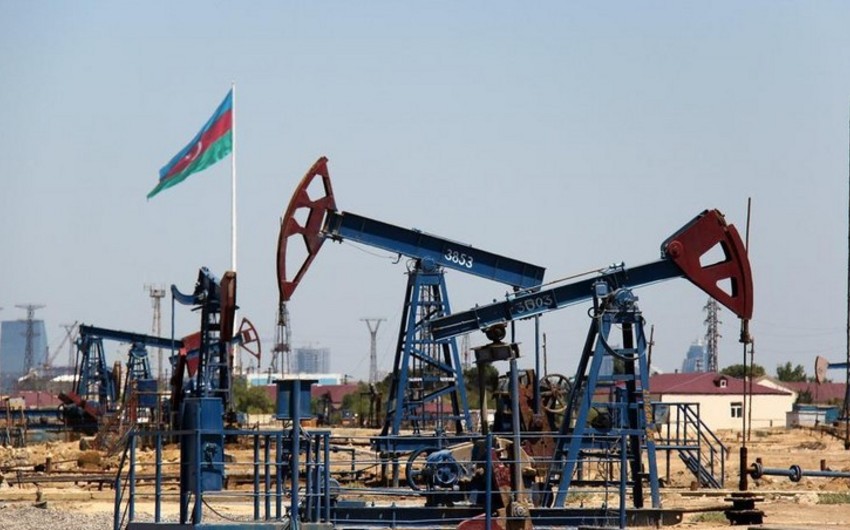 Цена на азербайджанскую нефть достигла 93 долларов