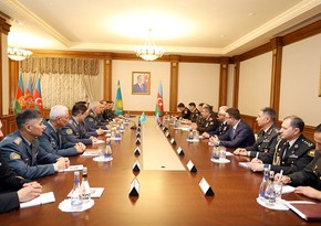 Azerbaijan, Kazakhstan mull prospects for development of military cooperation