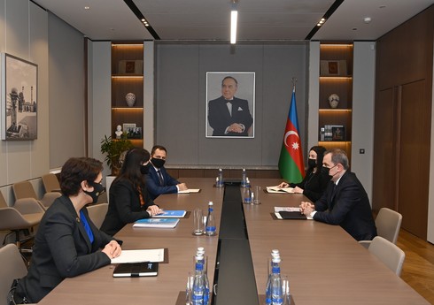 Джейхун Байрамов встретился с резидентом-координатором ООН в Азербайджане 