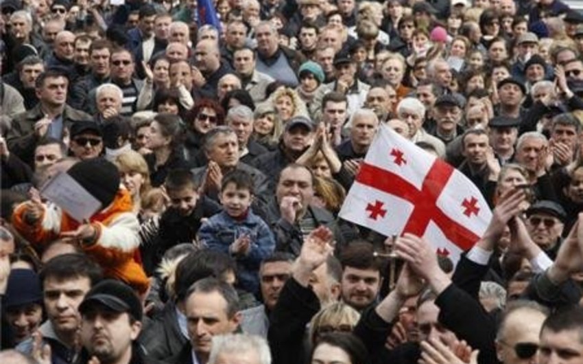 Организаторы антиправительственной акции в Тбилиси насчитали 50 тыс. участников