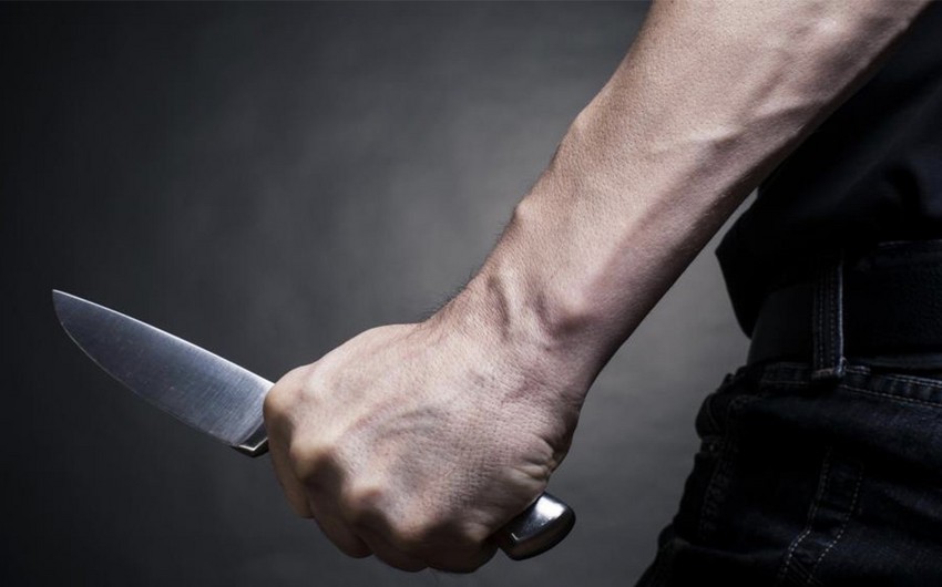 В Балакене 26-летнего парня ударили ножом