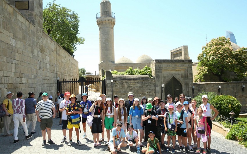 Ukrainian children get acquainted with Azerbaijan's rich history and culture