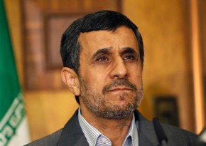 Iranian ex-president Ahmadinejad registers new bid for post