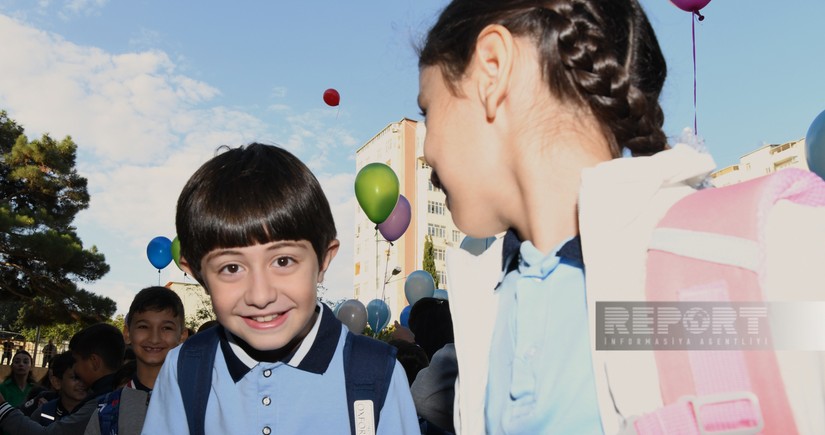 Birincilərin ilk dərs günü - FOTOREPORTAJ
