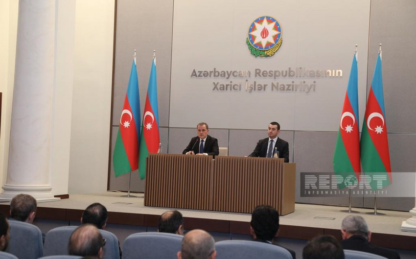 Azerbaijan's Foreign Minister Bayramov briefs foreign diplomats on situation on Shusha-Khankandi road