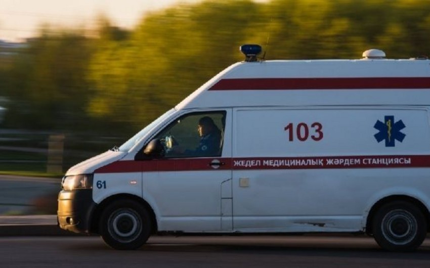 В Казахстане рабочих завалило грунтом, двое человек погибли