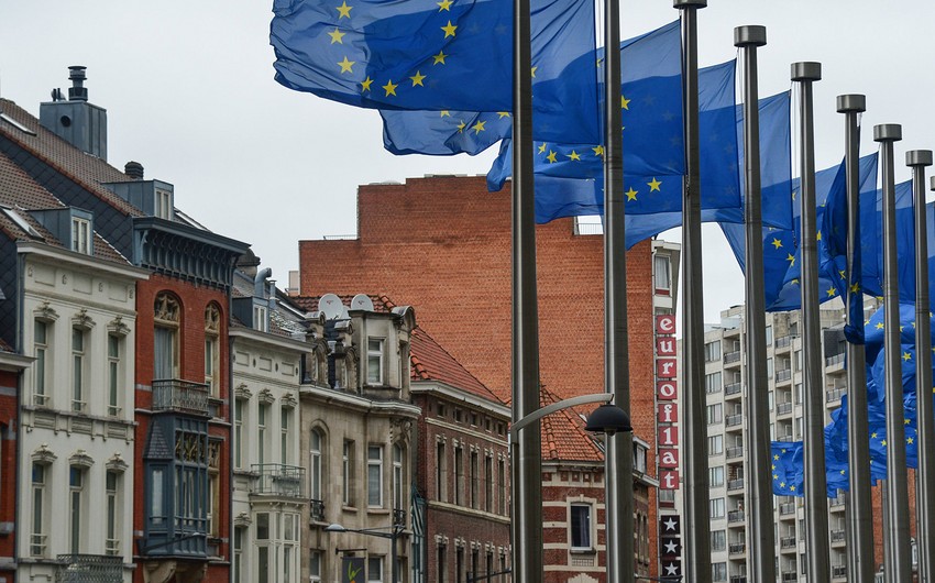 Еврокомиссия оштрафовала три инвестбанка за сговор